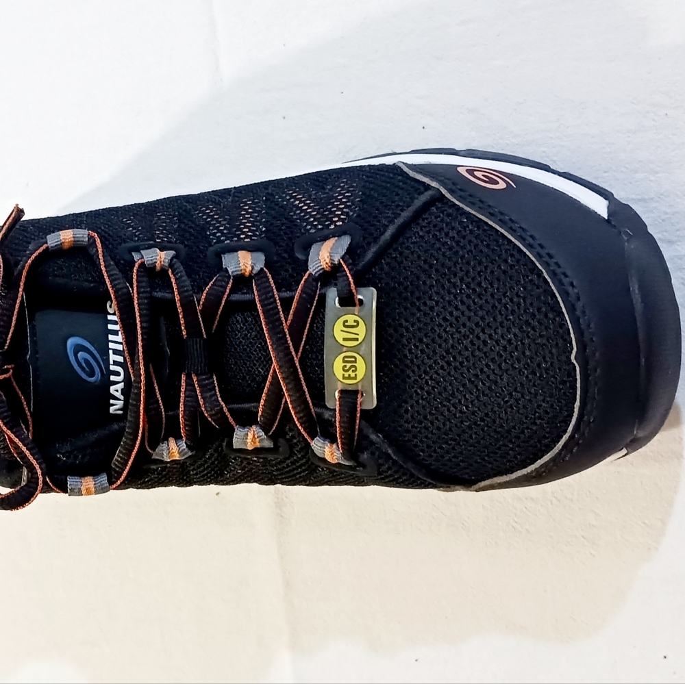 Nautilus women's electrostatic safety work shoes. 7 NWOT - Picture 4 of 8